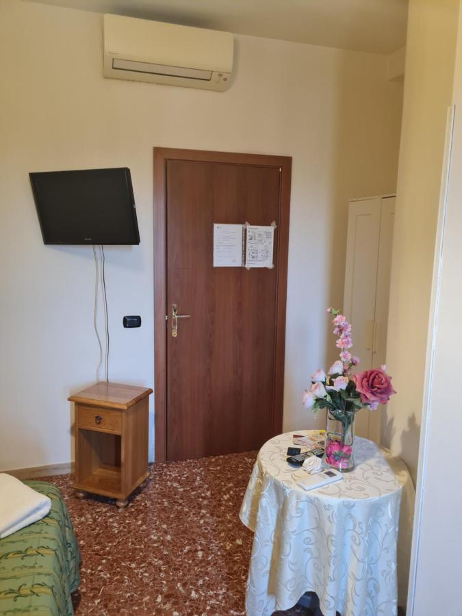 La Palazzina Hotel Róma Kültér fotó